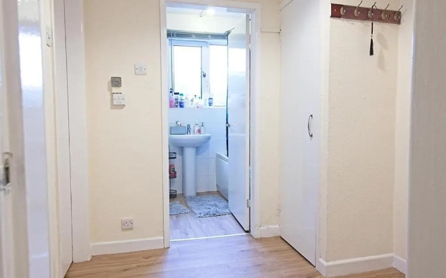 Stylish Five Star Rated Apartment