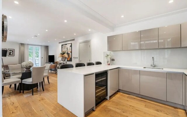 Luxury Mayfair Flat on Park Lane Hyde Park Views