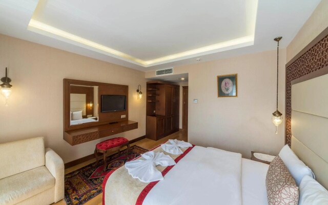 Lalinn Hotel