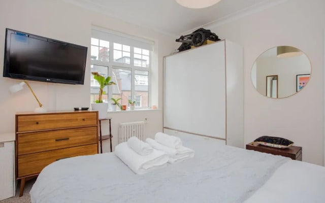 Stylish 1 Bedroom Flat in Belsize Park