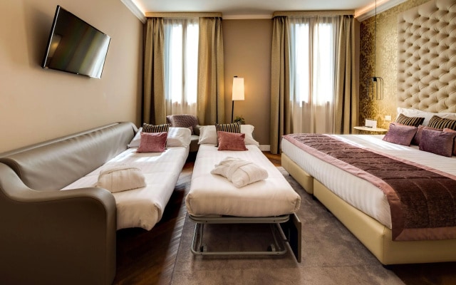 Отель BW Premier Collection CHC Continental Venice