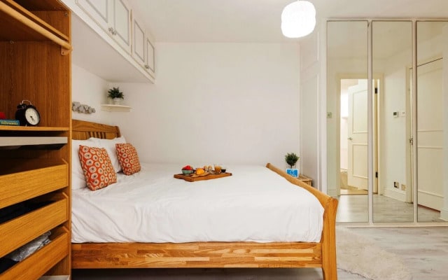 The Gloucester Terrace Abode - EFG