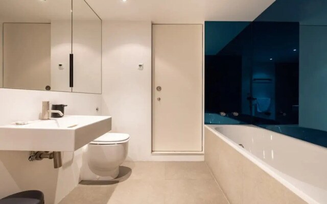 Bright Work Live Industrial Loft in Shoreditch