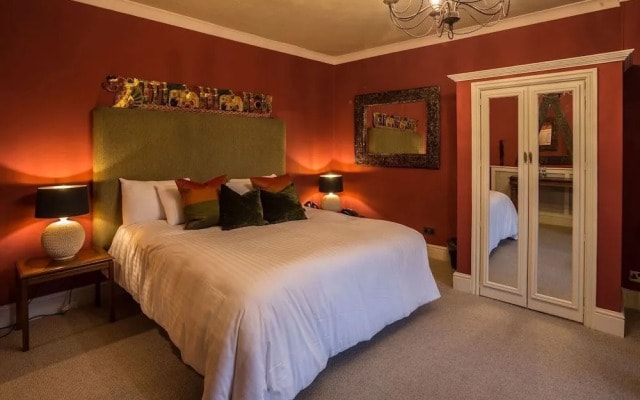 Cockliffe Country House