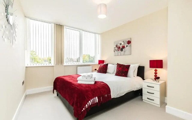 Harrow-on-the-Hill Apartments By Flying Butler