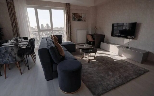 Stylish 2-bedroom Apartment Near Mall of Istanbul
