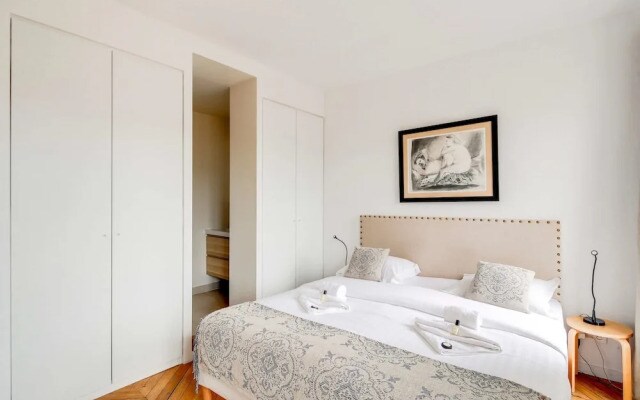 Gorgeous Flat - 3 Mins to Oberkampf Metro