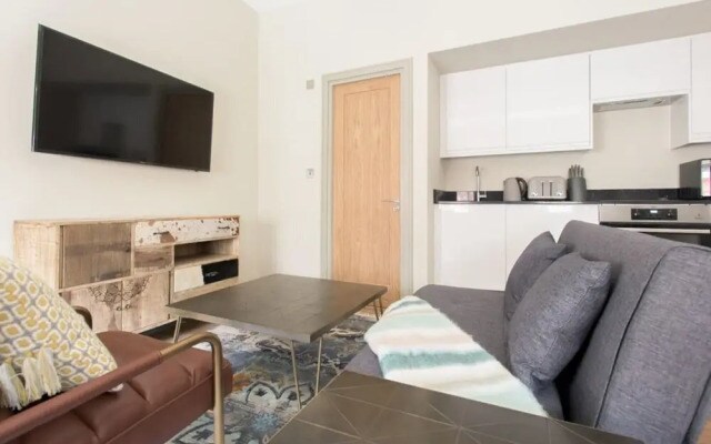 The Soho Loft - Elegant Modern 1bdr in Soho