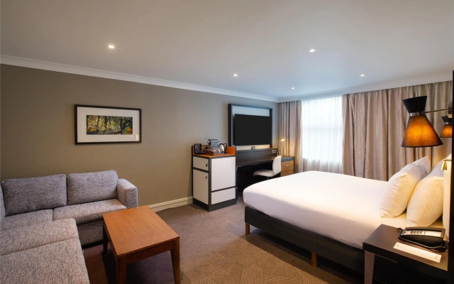 DoubleTree by Hilton London - Ealing Hotel