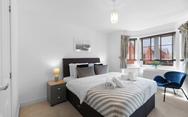 Stylish 3 Bedroom Home with Garden