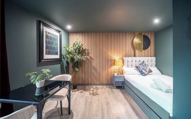 Sheffield City Apartment Oasis