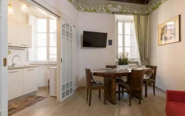 Old Rome Apartment