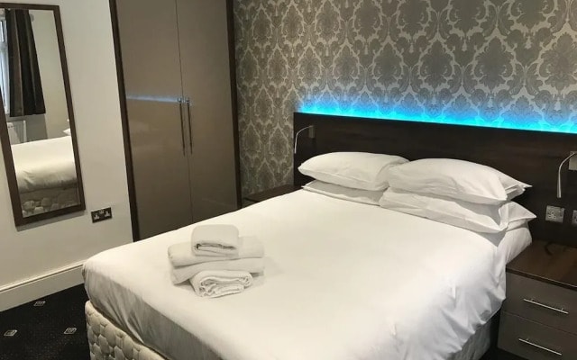 Marlborough Hotel