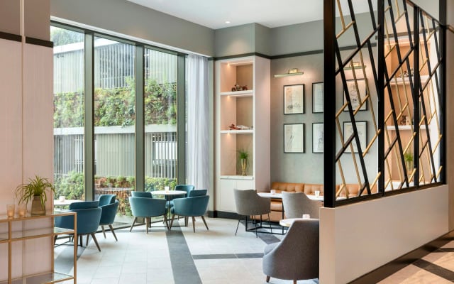 Hilton Woking