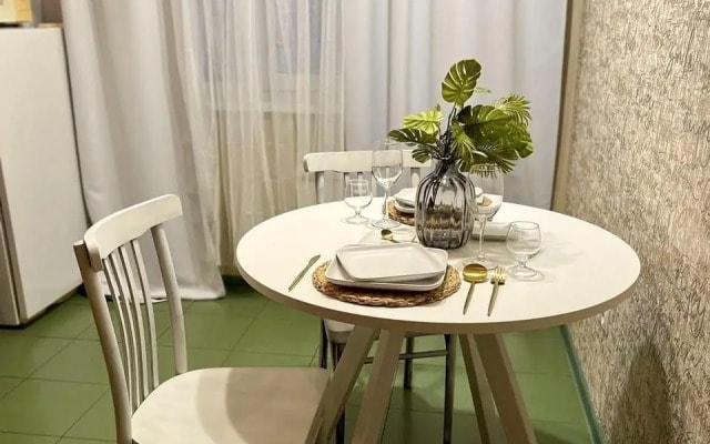 Home Hotel (Хоум Отель) в 10-м микрорайоне 13