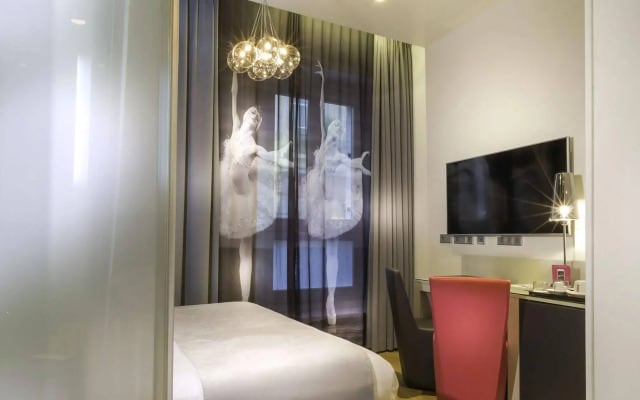 Lyric Hotel Paris