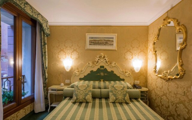 Hotel Becher