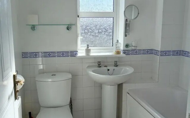 Victoriadock-3bedrooms-1bathroom-wifi-parking