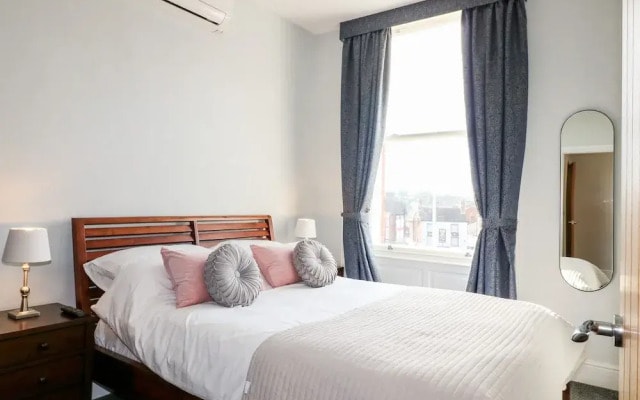 Dovedale