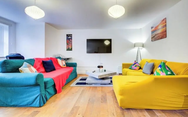 Spacious 2-bed Apartment, Family With Pets Welcome