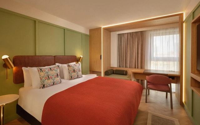 The Reach at Piccadilly, Manchester, a Tribute Portfolio Hotel