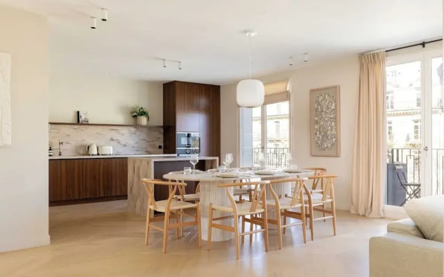 Admirable & Spacious Flat - Eiffel Tower