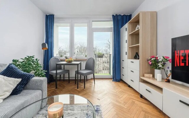 Lumina 2-room apart near the Old Town