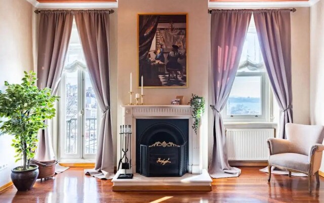 Missafir Flat in Beyoglu With Bosphorus View