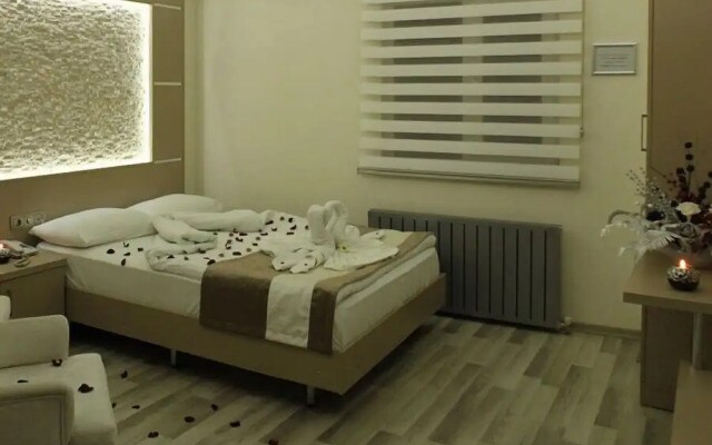 Derya Otel