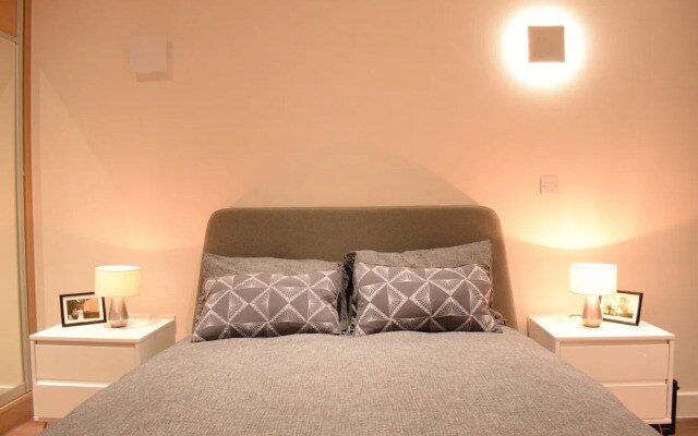 Modern 1 Bedroom in Aldgate East