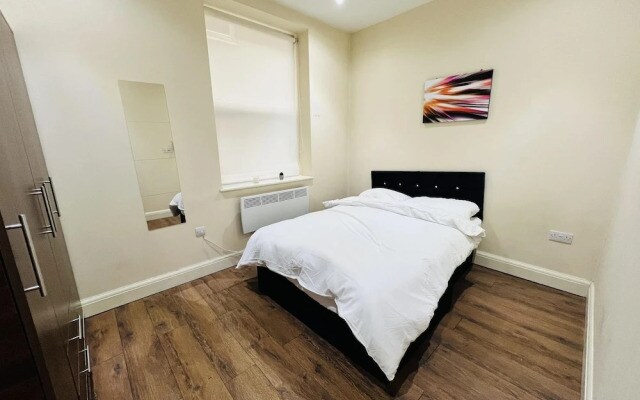 1-bed Apartment in Ealing - 2mins From Station