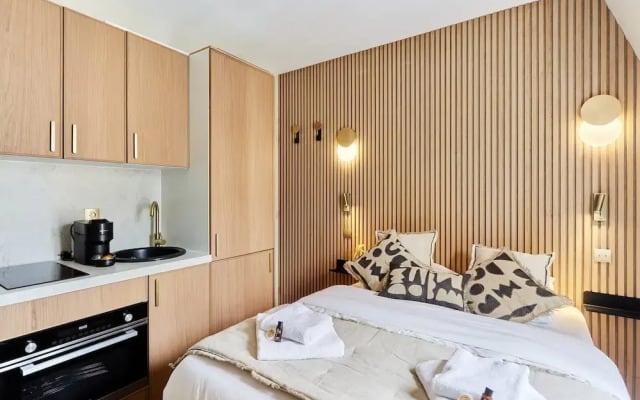 Superbe Studio Tour Eiffel Trocadero by Studioprestige