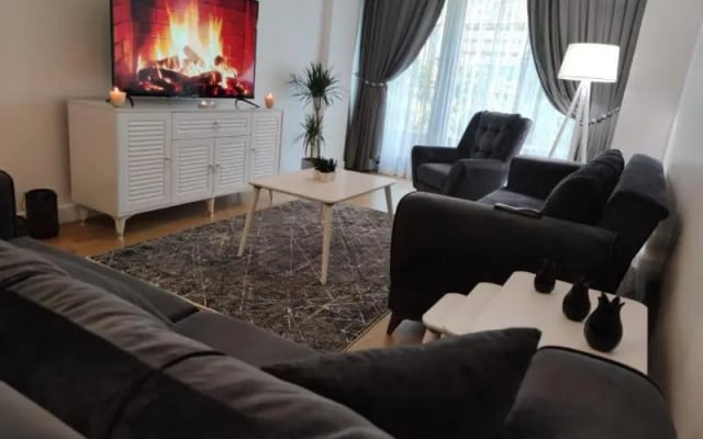 Azad Homes Taksim Petek 47