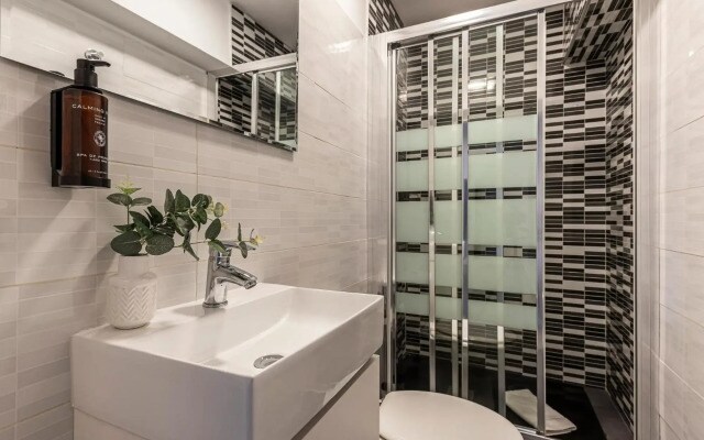 BNBHolder Calm Duplex RETIRO FREE PARKING