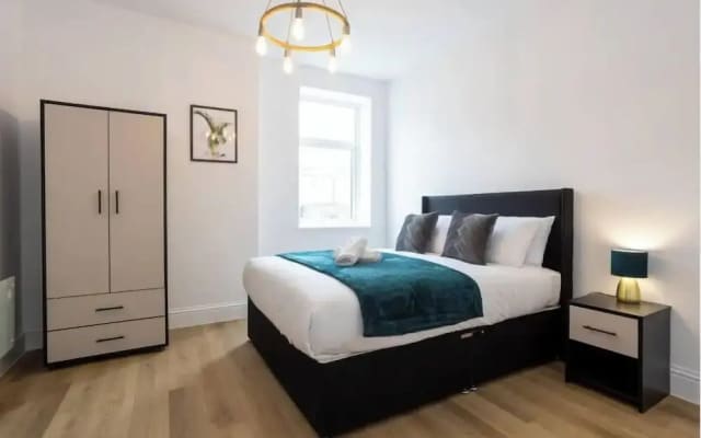 Flat 1 15 Longley Road