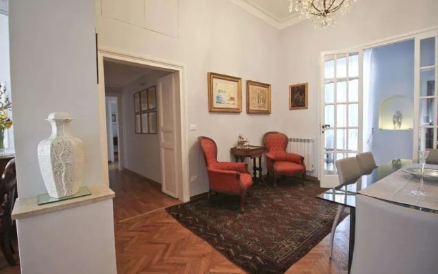 AT Roman Penthouse