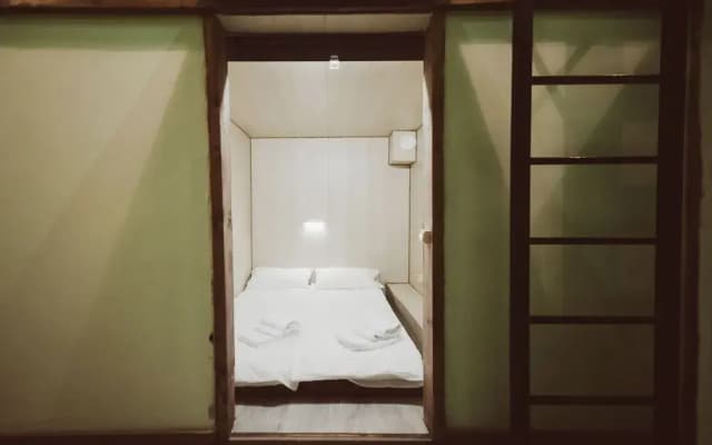 Your Space capcule hotel - Hostel