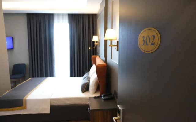 The Pearl Airport Hotel