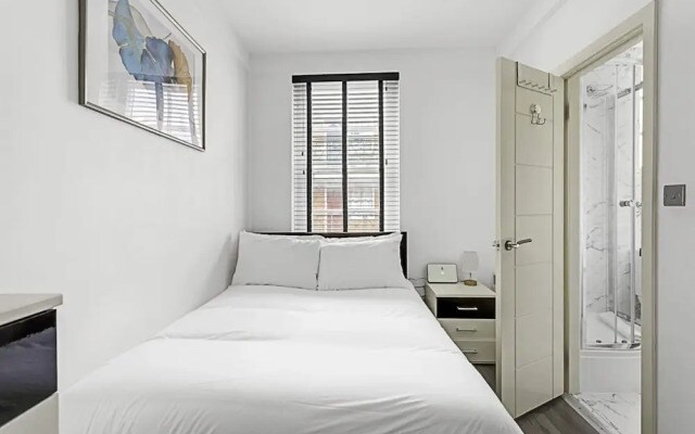 Serene Escape in Covent Garden
