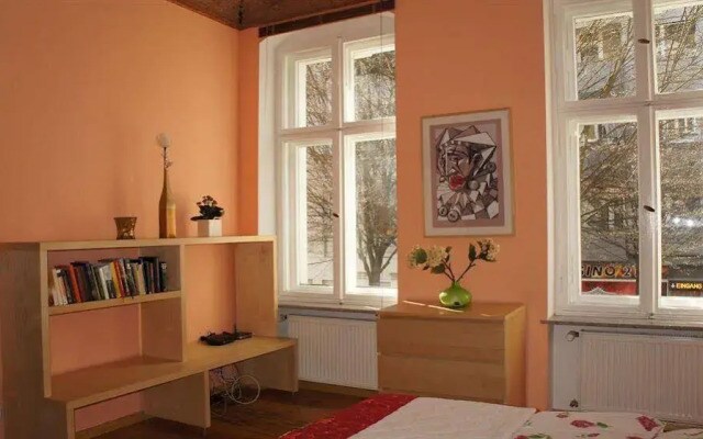 2-room Apartment Emdener Strasse