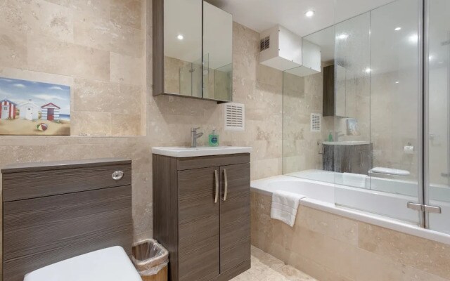 2 Bedroom Brixton Flat
