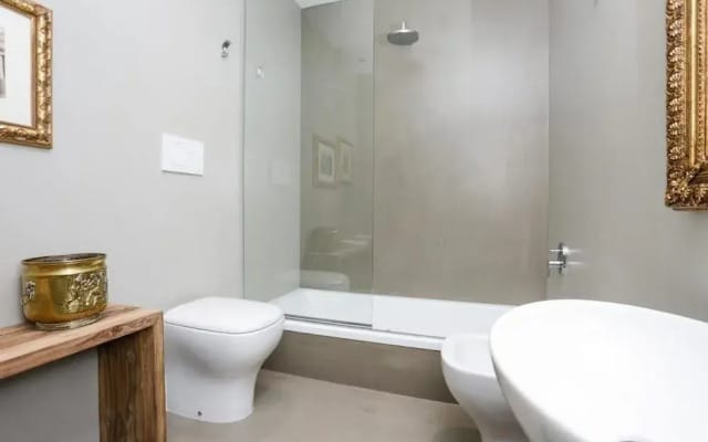 Spanish Steps Deluxe Apartment