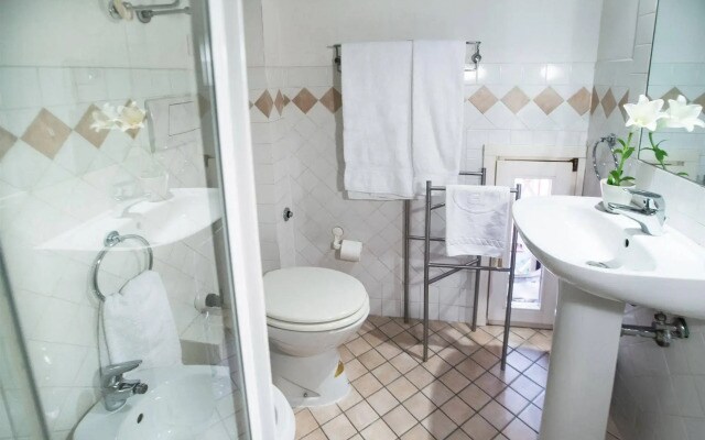 Monti Guest House