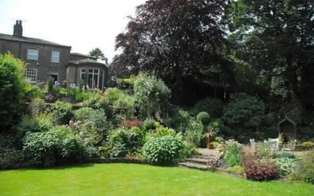 Woodlands Guest House