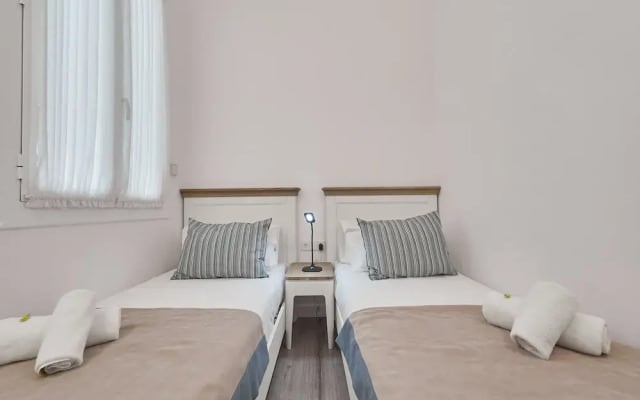 The Central Flat