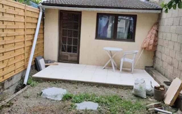 Joli Maison Calme 10 Mn de Paris St Lazare