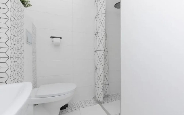 Studio Warsaw Miączyńska by Renters