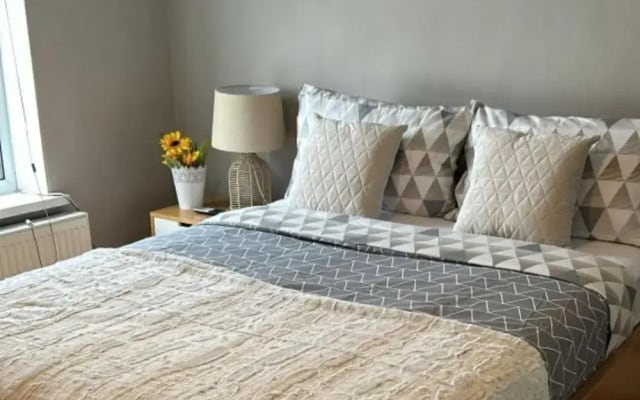 1 Bedroom Apartment - Central, Free Parking