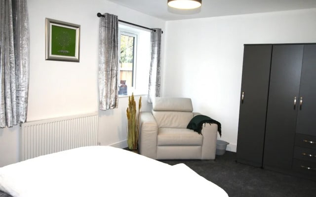 New Build - 2 Bed Bungalow - Large Enclosed Garden
