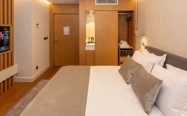 Baver Hotel